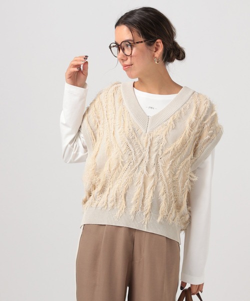 BAYFLOW（ベイフロー）の「フリンジVネックニットベスト（ベスト・レディース・グリーン/グレイッシュベージュ/チャコール・FREE）」の6枚目の写真