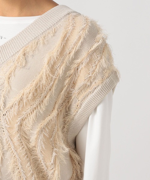 BAYFLOW（ベイフロー）の「フリンジVネックニットベスト（ベスト・レディース・グリーン/グレイッシュベージュ/チャコール・FREE）」の18枚目の写真