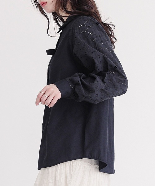 somari imagination（ソマリ イマジネーション）の「『コットンレースリボン付きブラウス』（シャツ/ブラウス・レディース・オフホワイト/ブラック・1/2）」の13枚目の写真