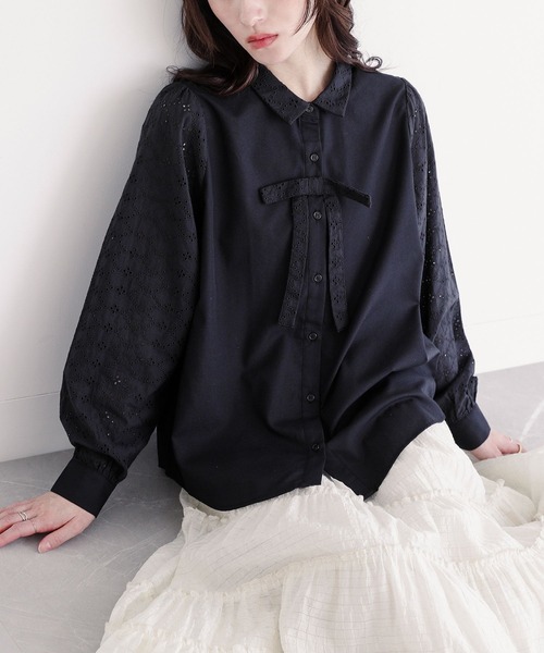 somari imagination（ソマリ イマジネーション）の「『コットンレースリボン付きブラウス』（シャツ/ブラウス・レディース・オフホワイト/ブラック・1/2）」の14枚目の写真