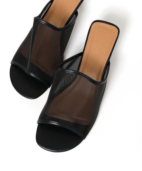 BAYFLOW（ベイフロー）の「[安定感のある履き心地]フレフィットメッシュミュール（サンダル・レディース・ブラック/シルバー・MEDIUM/LARGE）」の10枚目の写真