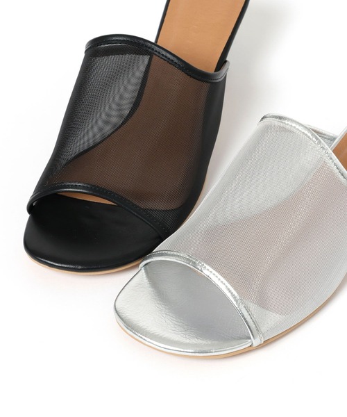 BAYFLOW（ベイフロー）の「[安定感のある履き心地]フレフィットメッシュミュール（サンダル・レディース・ブラック/シルバー・MEDIUM/LARGE）」の12枚目の写真