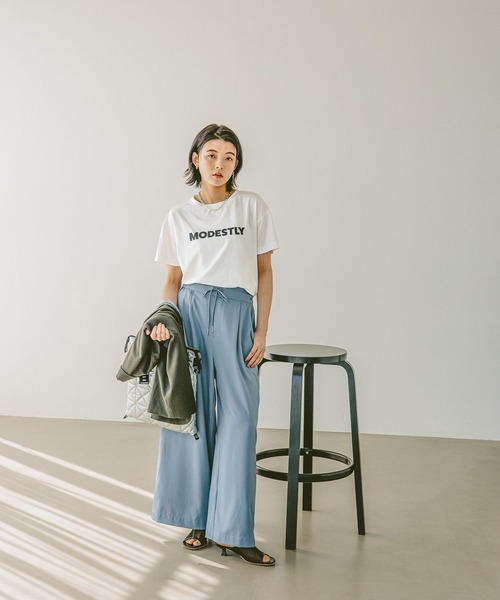 BAYFLOW（ベイフロー）の「[安定感のある履き心地]フレフィットメッシュミュール（サンダル・レディース・ブラック/シルバー・MEDIUM/LARGE）」の19枚目の写真