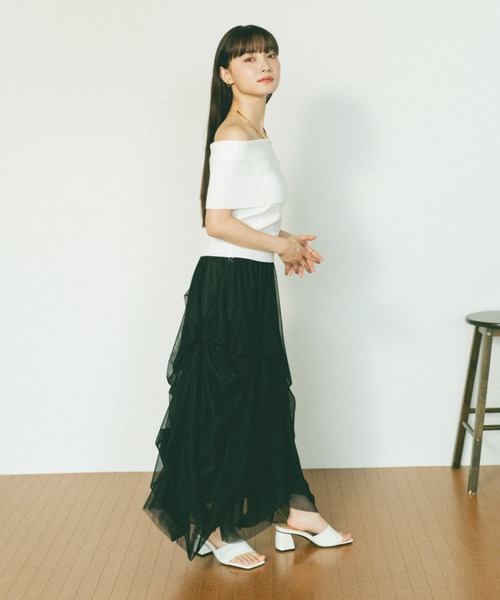 VANNIE U（ヴァニーユー）の「スリーブレスオフショルダートップス（ニット/セーター・レディース・ブラック/ホワイト/ブラウン/レッド・FREE）」の9枚目の写真