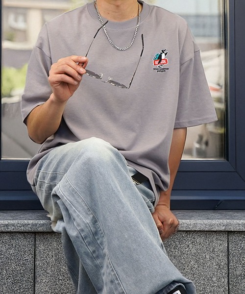 Burner(バーナー)の「【GROOVY STORE】アニマル 刺繍ワイドTシャツ 吸水速乾 UVカット(Tシャツ/カットソー・メンズ・スミクロ/ネイビー/ホワイト/サーモンピンク/ブラック/ブラック系その他2/グレイッシュベージュ/ホワイト系その他2/ダークグリーン/ブルー/イエロー/ミント/ホワイト系その他3/ホワイト系その他4/ダークグリーン系2/キナリ/グレイッシュブルー/ブラック系その他3・M/L/LL)」の11枚目の写真