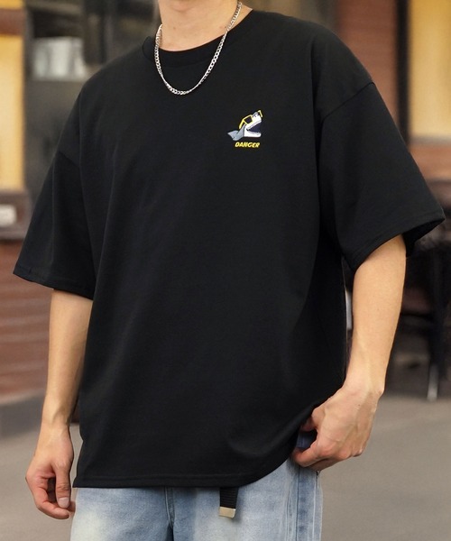 Burner(バーナー)の「【GROOVY STORE】アニマル 刺繍ワイドTシャツ 吸水速乾 UVカット(Tシャツ/カットソー・メンズ・スミクロ/ネイビー/ホワイト/サーモンピンク/ブラック/ブラック系その他2/グレイッシュベージュ/ホワイト系その他2/ダークグリーン/ブルー/イエロー/ミント/ホワイト系その他3/ホワイト系その他4/ダークグリーン系2/キナリ/グレイッシュブルー/ブラック系その他3・M/L/LL)」の7枚目の写真