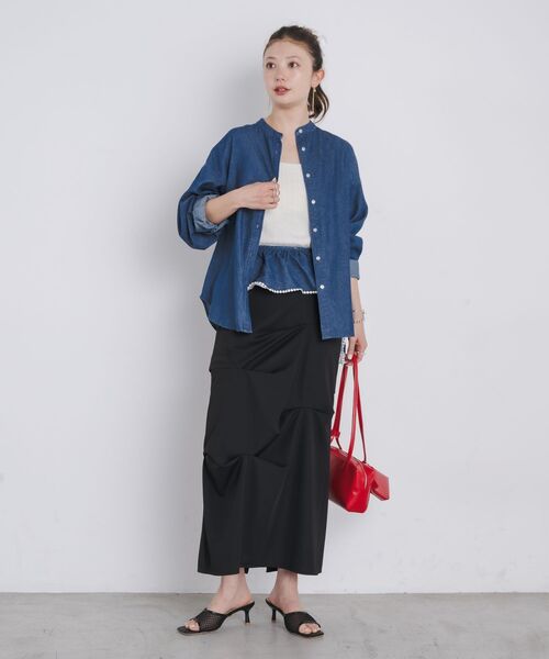 kivi(キヴィ)の「frills denim shirts(シャツ/ブラウス・レディース・ライトブルー/ダークブルー・FREE)」の4枚目の写真