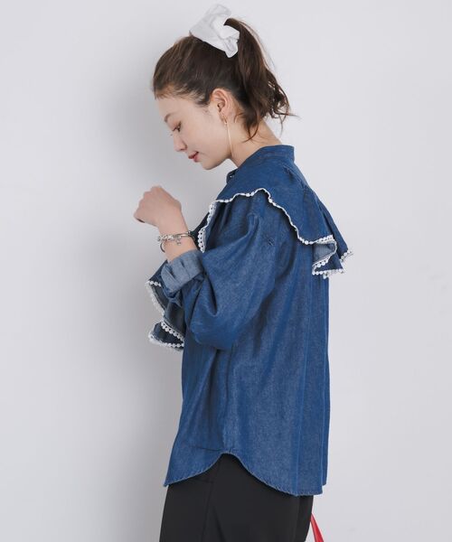 kivi(キヴィ)の「frills denim shirts(シャツ/ブラウス・レディース・ライトブルー/ダークブルー・FREE)」の6枚目の写真