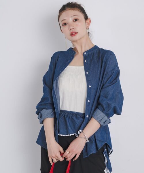 kivi(キヴィ)の「frills denim shirts(シャツ/ブラウス・レディース・ライトブルー/ダークブルー・FREE)」の8枚目の写真