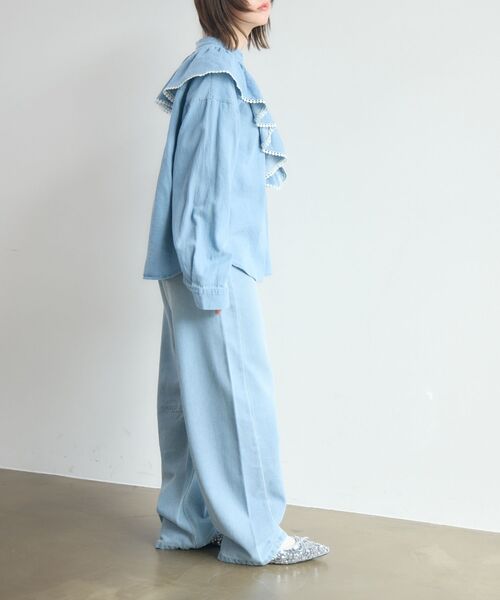 kivi(キヴィ)の「frills denim shirts(シャツ/ブラウス・レディース・ライトブルー/ダークブルー・FREE)」の17枚目の写真