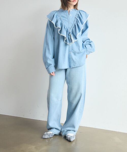 kivi(キヴィ)の「frills denim shirts(シャツ/ブラウス・レディース・ライトブルー/ダークブルー・FREE)」の18枚目の写真