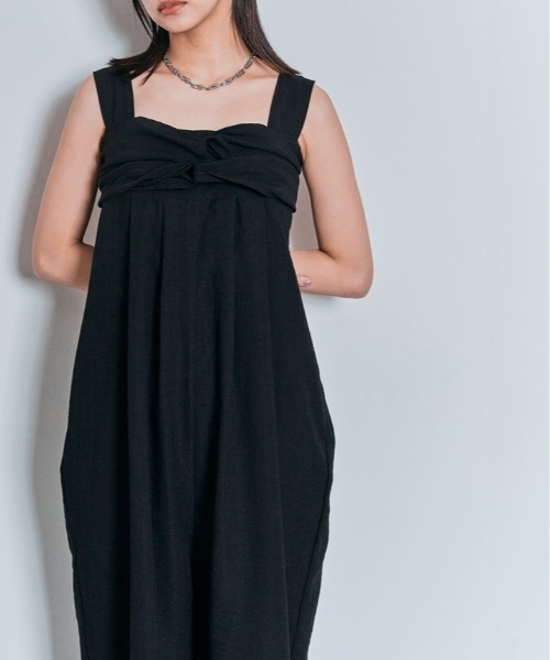 W:Huku(フーク)の「フロント クロス オールインワン(つなぎ/オールインワン・レディース・バーガンディー/ライトグレー系/ブラック・M/L)」の18枚目の写真