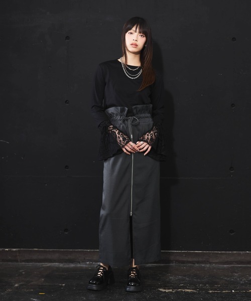 DIP IN CHOCOLATE（ディップインチョコレート）の「フレアカフスカットソー【DIP IN CHOCOLATE】（Tシャツ/カットソー・レディース・ブラック/オフホワイト・F）」の15枚目の写真