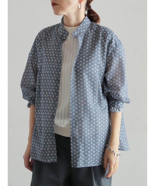 FIL DE FER（フィルデフェール）の「幾何リーフPT　スタンドネックブラウス（シャツ/ブラウス・レディース・グレー/ブラック・FREE）」の3枚目の写真