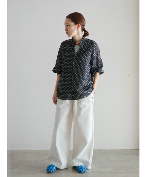 FIL DE FER（フィルデフェール）の「幾何リーフPT　スタンドネックブラウス（シャツ/ブラウス・レディース・グレー/ブラック・FREE）」の12枚目の写真