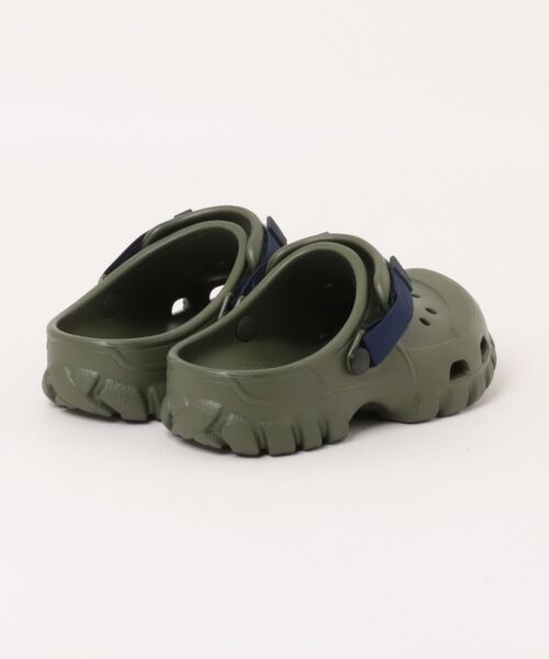 crocs(クロックス)の「《crocs》Offroad Sport Clog(サンダル・メンズ・アーミー/ブラウン/ブラック・27.0cm/28.0cm/29.0cm/22.0cm/23.0cm/24.0cm/25.0cm/26.0cm)」の4枚目の写真