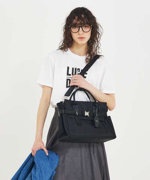 LOWELL things(ロウェル シングス)の「【CLASSY掲載】ABILITY/ナイロンBELTEDトート(トートバッグ・レディース・ベージュ/ブラック・フリー)」の6枚目の写真