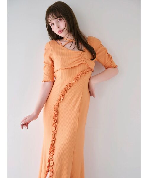 dazzlin(ダズリン)の「アシメレイヤードカットワンピース(ワンピース・レディース・アイボリー/オレンジ/チャコールグレー・MEDIUM/SMALL)」の1枚目の写真
