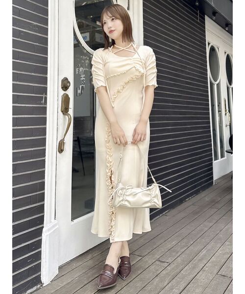 dazzlin(ダズリン)の「アシメレイヤードカットワンピース(ワンピース・レディース・アイボリー/オレンジ/チャコールグレー・MEDIUM/SMALL)」の8枚目の写真