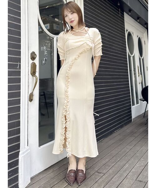 dazzlin(ダズリン)の「アシメレイヤードカットワンピース(ワンピース・レディース・アイボリー/オレンジ/チャコールグレー・MEDIUM/SMALL)」の9枚目の写真