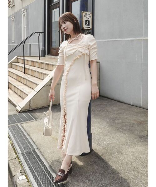 dazzlin(ダズリン)の「アシメレイヤードカットワンピース(ワンピース・レディース・アイボリー/オレンジ/チャコールグレー・MEDIUM/SMALL)」の14枚目の写真