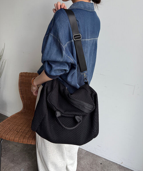 DouDou（ドゥドゥ）の「【WEB限定】２WAYメッシュバッグ（ショルダーバッグ・レディース・ブラック/グレー・FREE）」の9枚目の写真