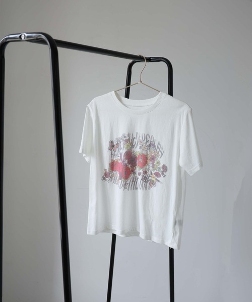 Girly Doll(ガーリードール)の「フラワープリントクルーネックTシャツ(Tシャツ/カットソー・レディース・ホワイト/グレー・F)」の13枚目の写真