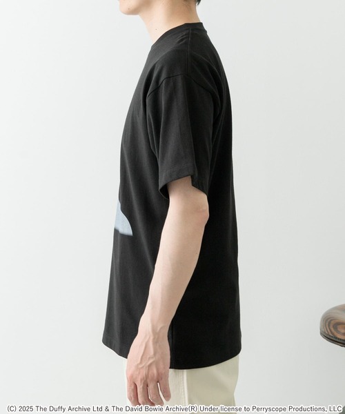 ITEMS URBANRESEARCH（アイテムズ アーバンリサーチ）の「『別注』David Bowie T-shirts（Tシャツ/カットソー・メンズ・ブラック/ホワイト・MEDIUM/LARGE）」の13枚目の写真