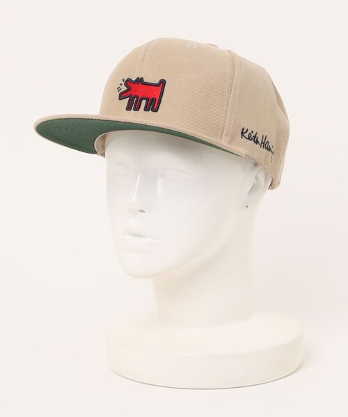 Keith Haring（キース・ヘリング）の「【Keith Haring】  刺繍 フラット キャップ（キャップ・メンズ・ブラック/ホワイト×ネイビー/ホワイト/ベージュ・FREE）」の4枚目の写真