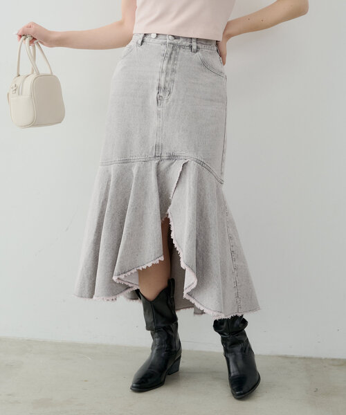 Chico（チコ）の「【2サイズ展開】裾フリンジタイトフレアデニムスカート（スカート・レディース・ブルー系その他/ブルー/ピンク系その他・FREE/MEDIUM）」の21枚目の写真