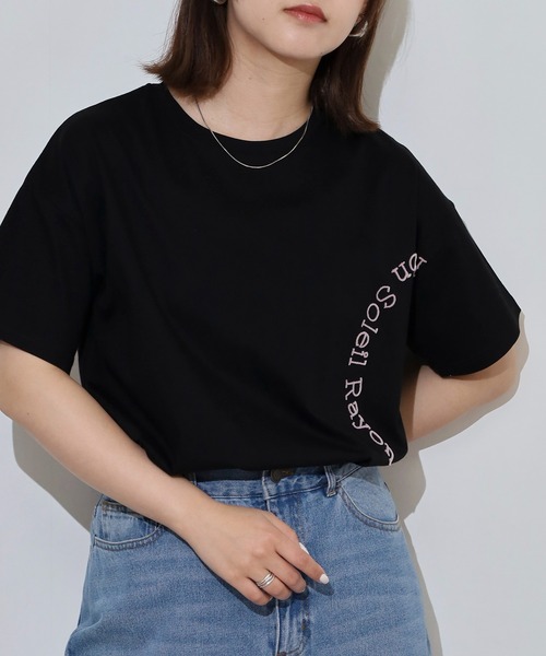 BRODIAEA(ブローディア)の「BRODIAEA 歯ブラシ加工サークルロゴ半袖Tシャツ(Tシャツ/カットソー・レディース・ブラウン/グリーン/パープル/ブラック・40)」の5枚目の写真