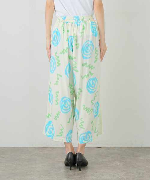 SUKU HOME(スクホーム)の「SUKU HOME CLASSIC DUNE NO.03:セットアップ(ルームウェア/パジャマ・レディース・ホワイト・MEDIUM)」の10枚目の写真