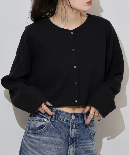 &soiree(アンドソワレ)の「&soiree ショート丈ワッフルカラーカーディガン(カーディガン/ボレロ・レディース・ブラック/オレンジ/パープル/グリーン・F)」の11枚目の写真