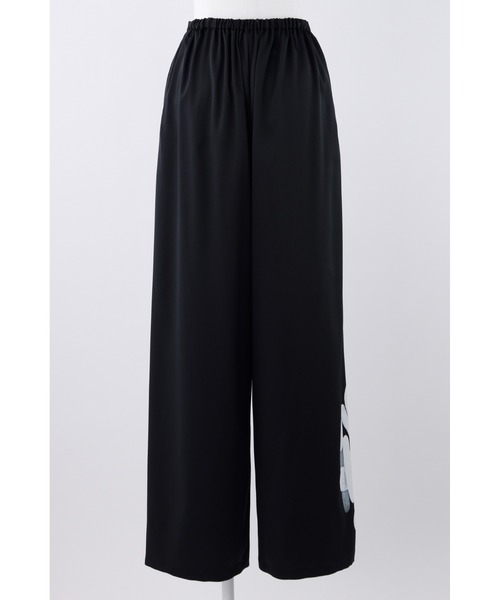 ENFOLD（エンフォルド）の「Drawing ワイドトラウザー（その他パンツ・レディース・ブラック/ダークネイビー・36/38）」の4枚目の写真