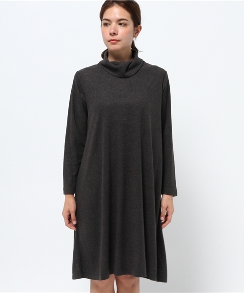 LBC（エルビーシー）の「om起毛天竺タートルワンピース（ワンピース・レディース・ダークグレー/ベージュ/ブラック・MEDIUM）」の4枚目の写真