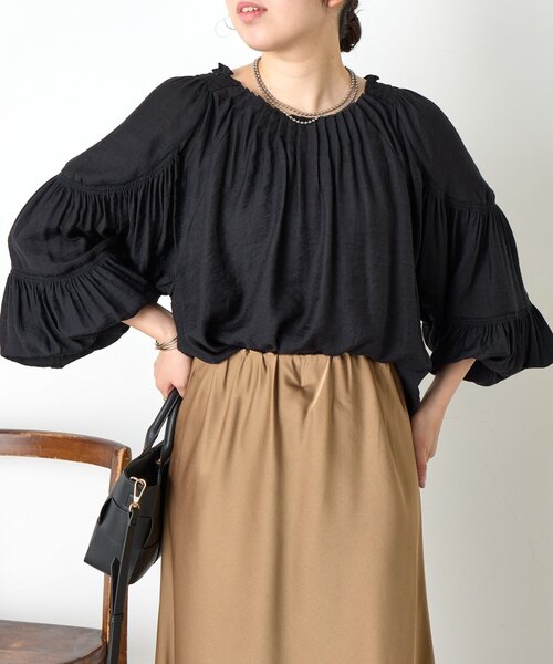 Jena espace merveilleux（ジェナ　エスパスメルヴェイユ）の「【WEB限定/優しい甘さ】リネンライクタックブラウス（シャツ/ブラウス・レディース・オフホワイト/グレー/ブラック・FREE）」の4枚目の写真