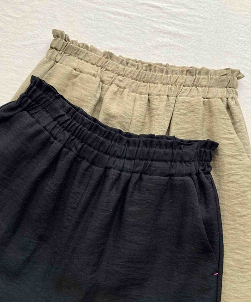 Q（キュー）の「レーヨンスラブワイドパンツ（その他パンツ・レディース・オリーブ/ブラック・MEDIUM）」の8枚目の写真