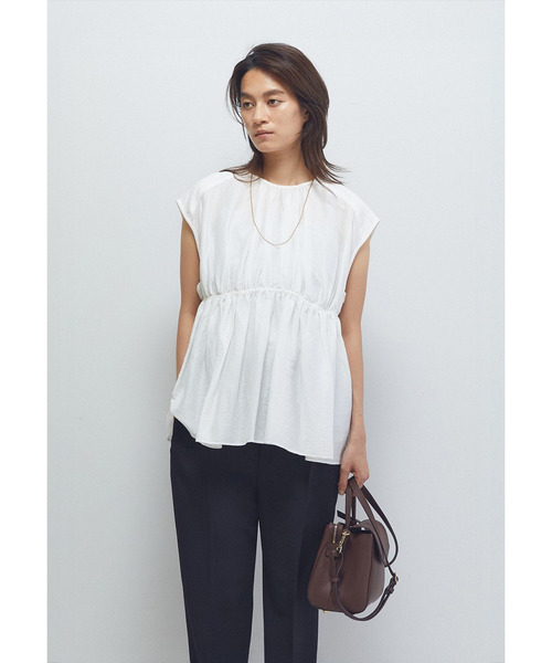 1er Arrondissement（プルミエアロンディスモン）の「ギャザーネックブラウス（シャツ/ブラウス・レディース・オフホワイト/オレンジ系その他/ブラック系その他3・FREE）」の4枚目の写真