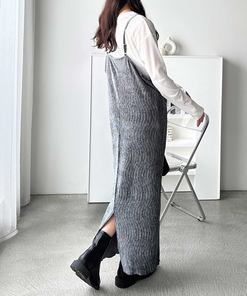 GeeRA(ジーラ)の「ベロアプリーツキャミワンピース(ワンピース・レディース・グレー/ブラック・MEDIUM/LARGE)」の11枚目の写真