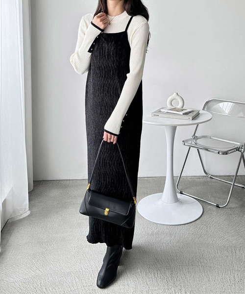 GeeRA(ジーラ)の「ベロアプリーツキャミワンピース(ワンピース・レディース・グレー/ブラック・MEDIUM/LARGE)」の14枚目の写真