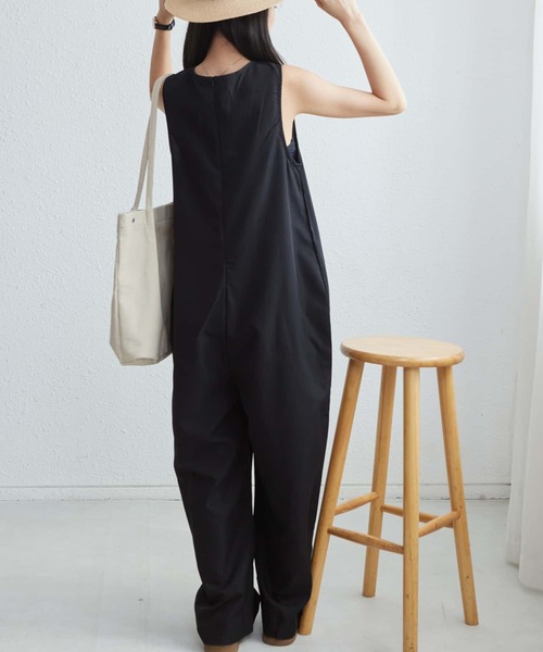 MAISON DE THERESE（メゾン ド テレーズ）の「クルーネックノースリーブルーズシルエットオールインワン（つなぎ/オールインワン・レディース・ブラック・L/M/S）」の5枚目の写真