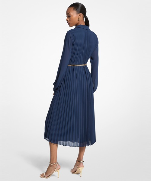 MICHAEL KORS（マイケルコース）の「プリーツ ジョーゼット シャツドレス（シャツワンピース・レディース・ブルー系・S/XS/XXS）」の2枚目の写真
