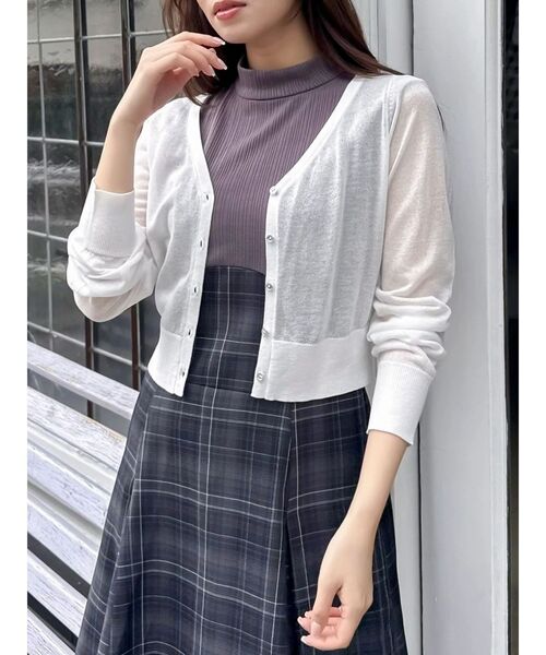 dazzlin（ダズリン）の「ラメシアーシンプルニットカーディガン（カーディガン/ボレロ・レディース・オフホワイト/グレー/ピンク・FREE）」の5枚目の写真