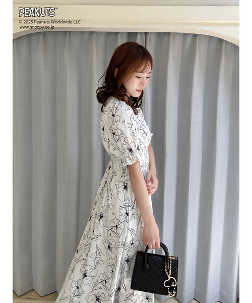 SNOOPY(スヌーピー)の「PEANUTS ラインフラワーフレアワンピース(ワンピース・レディース・ブラック/オフホワイト・FREE)」の18枚目の写真