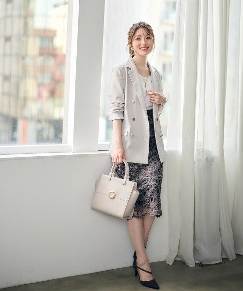 12Twelve Agenda(トゥエルブ アジェンダ)の「STRAIGHT Tシャツ(Tシャツ/カットソー・レディース・オフホワイト/ブラック・M)」の18枚目の写真