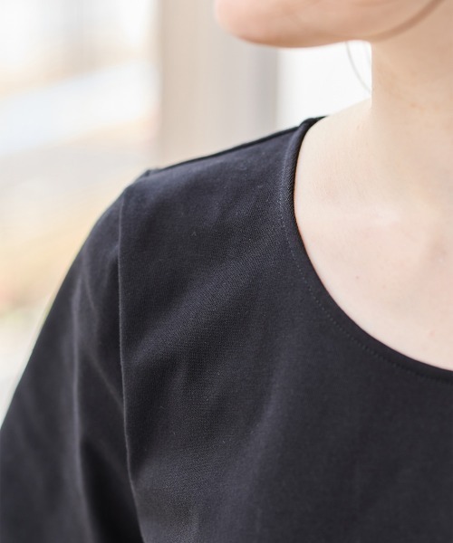 12Twelve Agenda(トゥエルブ アジェンダ)の「STRAIGHT Tシャツ(Tシャツ/カットソー・レディース・オフホワイト/ブラック・M)」の11枚目の写真