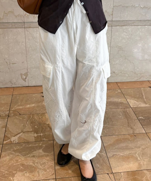 セール】カットワークコットンカーゴパンツ（カーゴパンツ）｜SLOBE