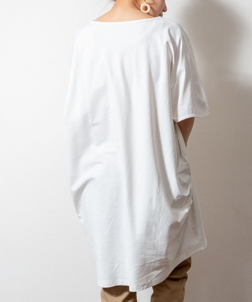 RCD(アールシーディー)の「チュニック丈アシメプルオーバー(Tシャツ/カットソー・レディース・ホワイト/ブラック/カーキ/チャコールグレー/ライトブラウン・LL~3L/M-L)」の14枚目の写真