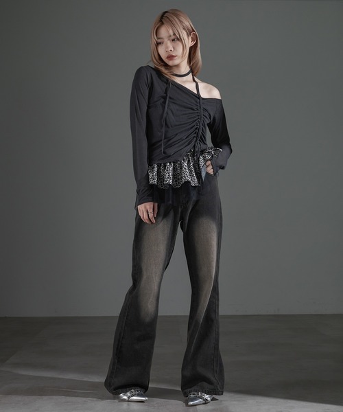 apres jour mignon(アプレジュールミニョン)の「タイ付きドロストオフショルロングトップス(Tシャツ/カットソー・レディース・グレー/チャコールグレー/ブラック・フリー/X-LARGE)」の7枚目の写真