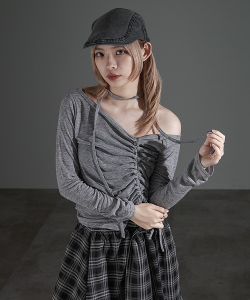 apres jour mignon(アプレジュールミニョン)の「タイ付きドロストオフショルロングトップス(Tシャツ/カットソー・レディース・グレー/チャコールグレー/ブラック・フリー/X-LARGE)」の8枚目の写真